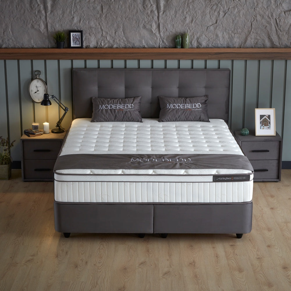 Boxspringbett / Stauraumbett  "ModeBedd" Skybedd in Grau & Beige mit Matratze und integriertem Stauraum