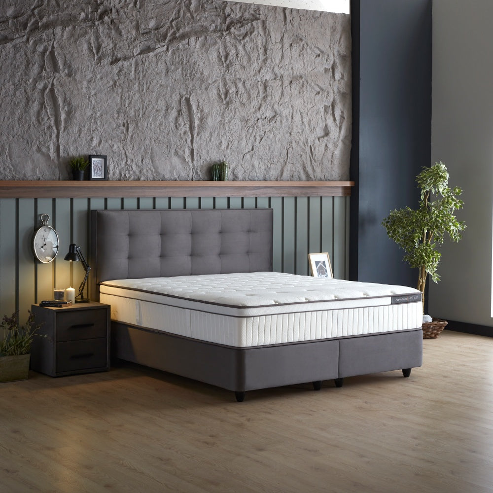 Boxspringbett / Stauraumbett  "ModeBedd" Skybedd in Grau & Beige mit Matratze und integriertem Stauraum