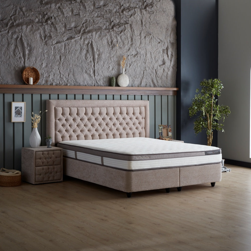 Boxspringbett / Stauraumbett  "Oxybedd" Skybedd Beige mit Matratze und integriertem Stauraum