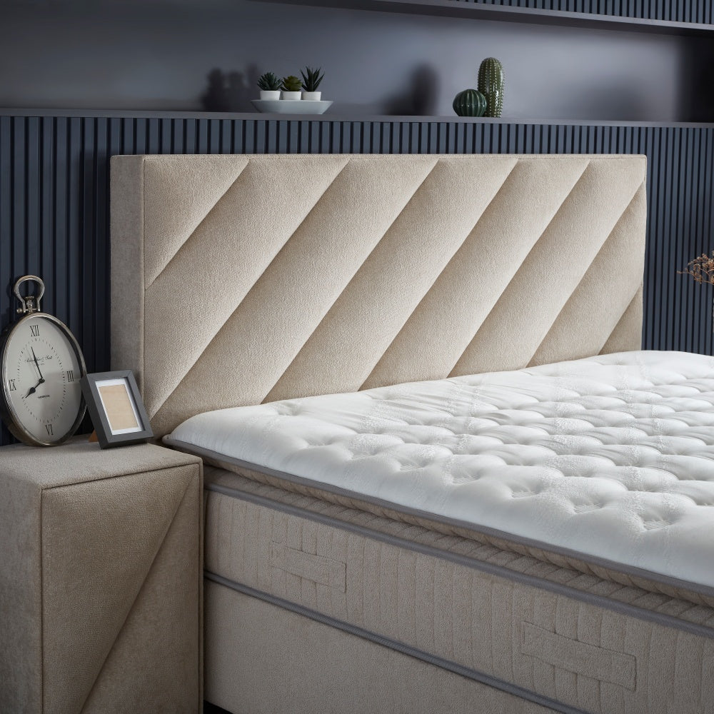 Boxspringbett / Stauraumbett "ShineBedd" Skybedd Creme mit Matratze und integriertem  Stauraum